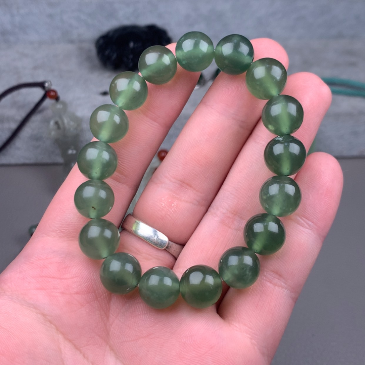 【闪购商品】未镶嵌蛇纹石玉岫玉