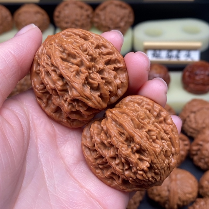 【闪购商品】文玩核桃吊坠惊*粗筋虎