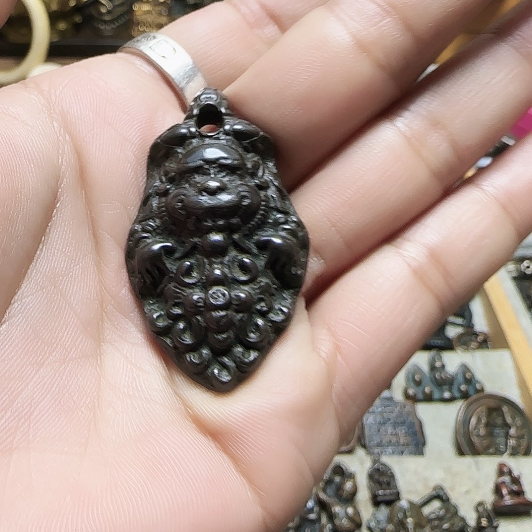 边***乐牌…………………………………………