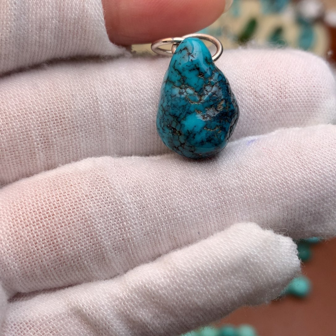 绿松石未镶嵌珠宝奇石