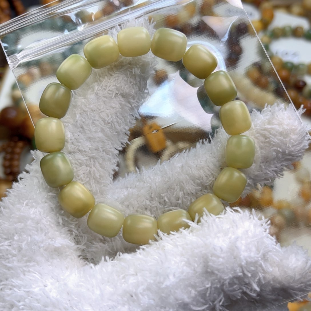 菩提根/象牙果手串C***?新款干磨油膏