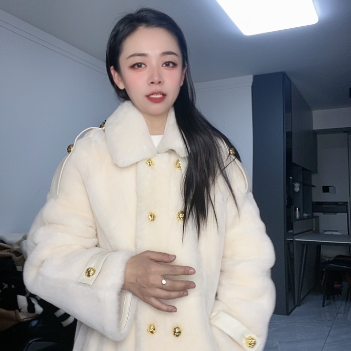 绵羊皮美丽奴皮毛一体M120，L130斤拍下备注尺码