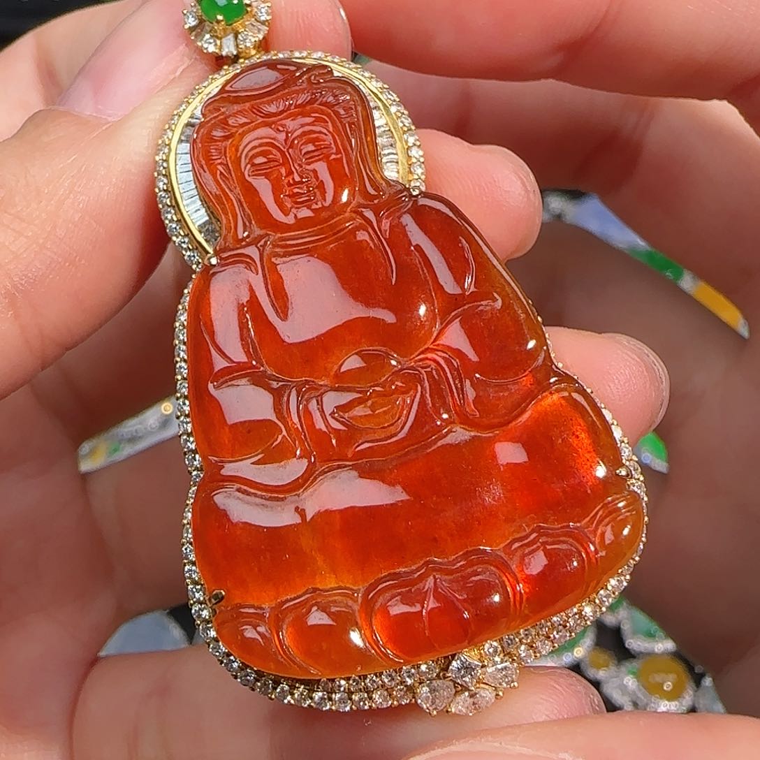 翡翠颈饰18K金镶嵌高冰一刀切红翡观音