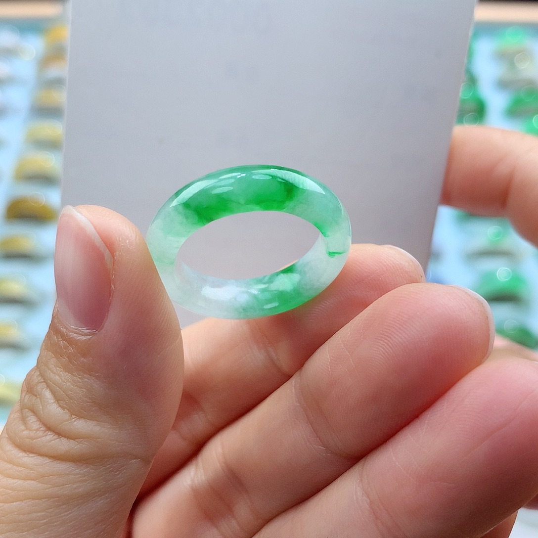 翡翠戒指未镶嵌1213圈