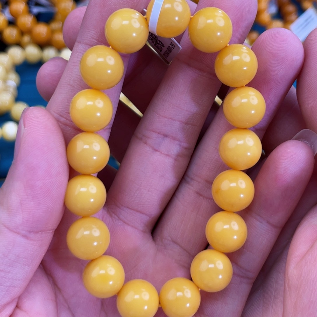 未镶嵌琥珀珠宝奇石9