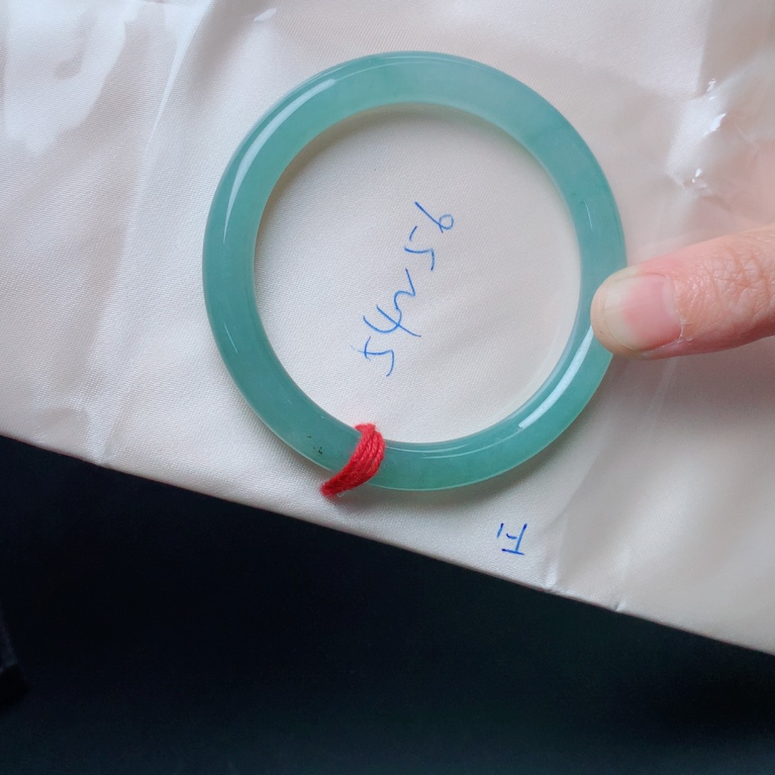 未镶嵌手镯翡翠翡翠