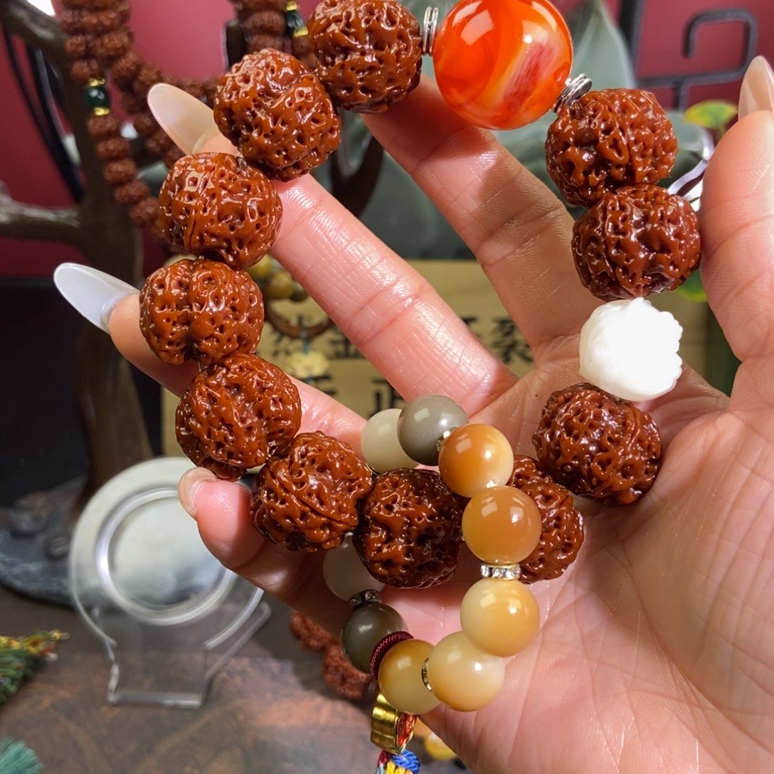 金刚菩提吊坠522。          
