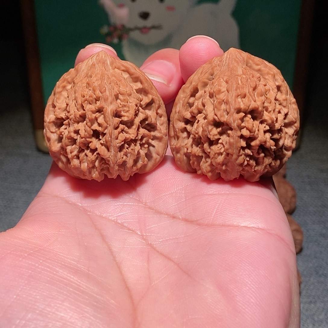 文玩核桃把件全品原桩满天星