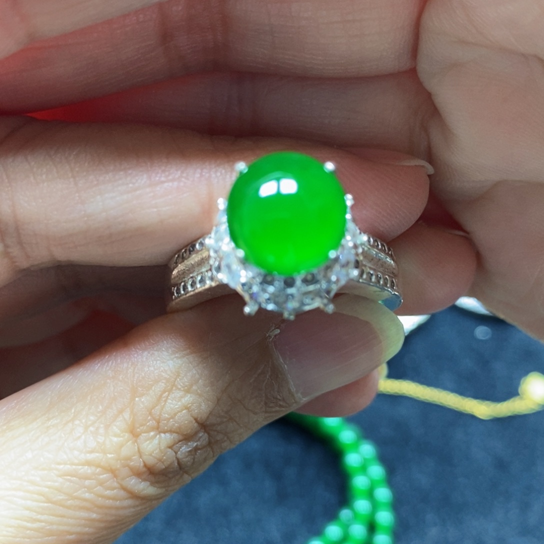 翡翠戒指未镶嵌天然翡翠