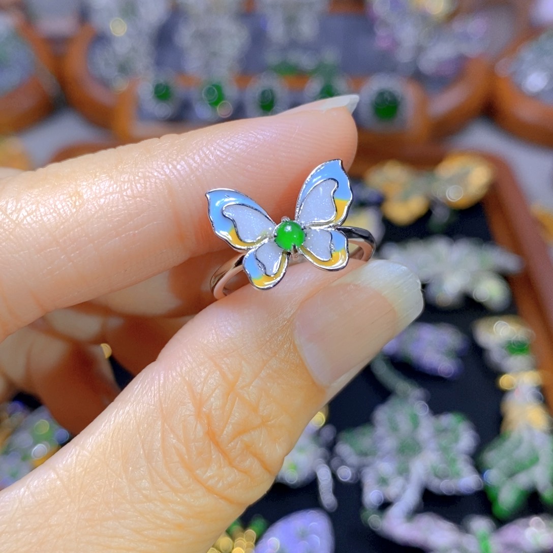 翡翠颈饰银S925镶嵌天然翡翠