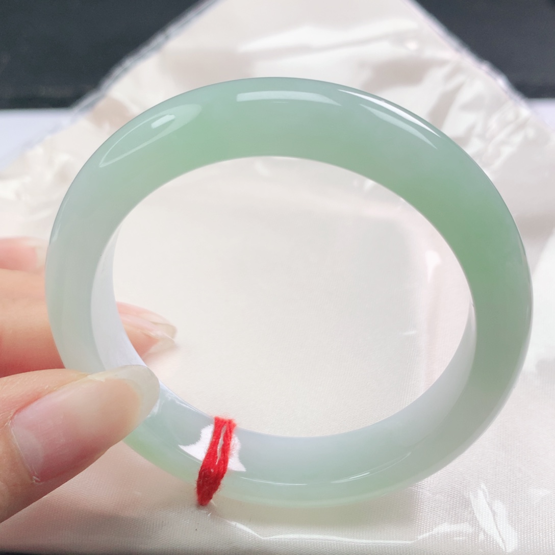 翡翠未镶嵌手镯翡翠52.1冰胶润甜果绿正圈