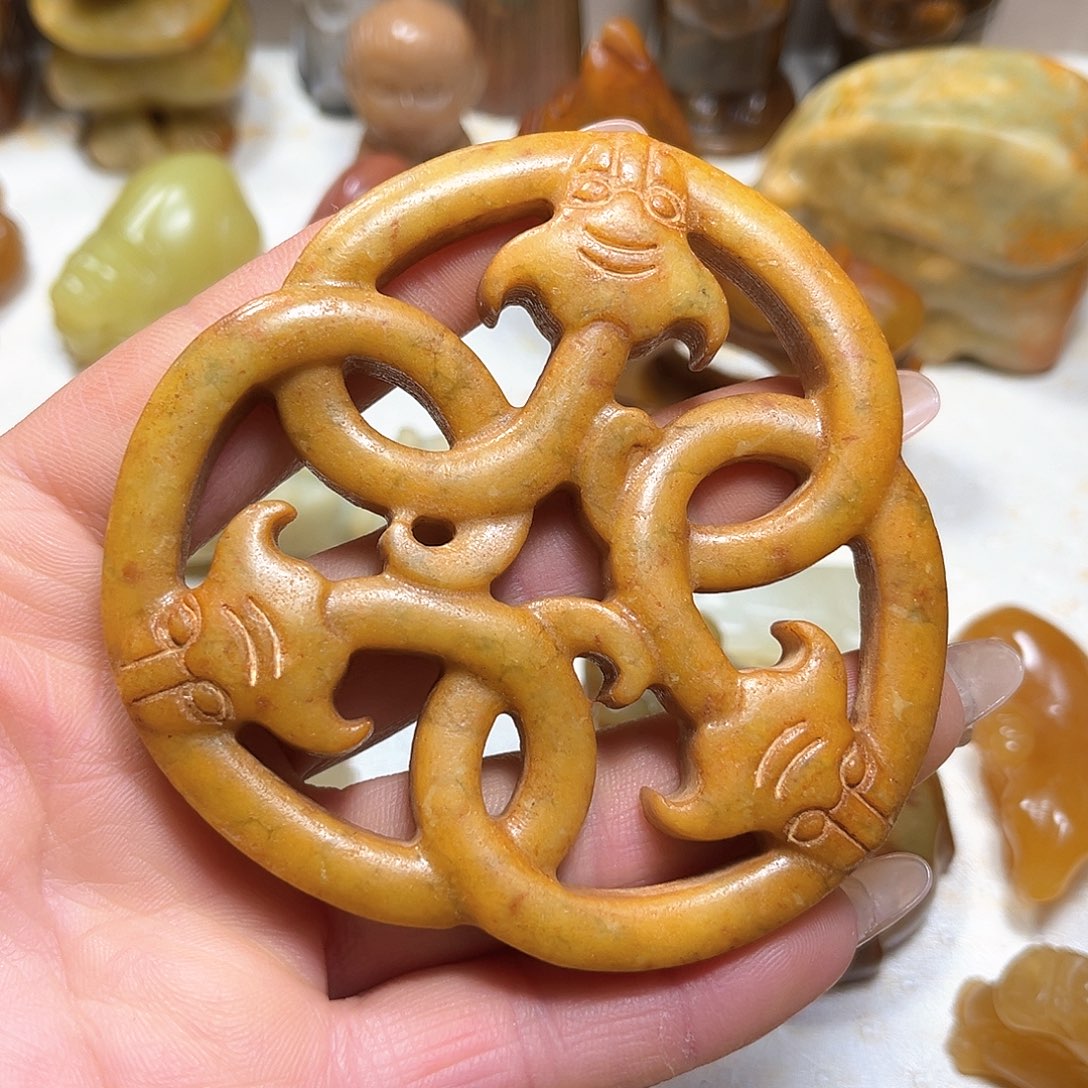 白玉菩提吊坠白玉菩提吊坠