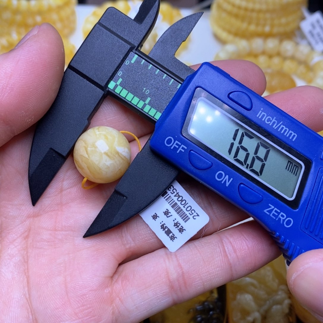 【闪购商品】蜜蜡裸石未镶嵌16+圆珠