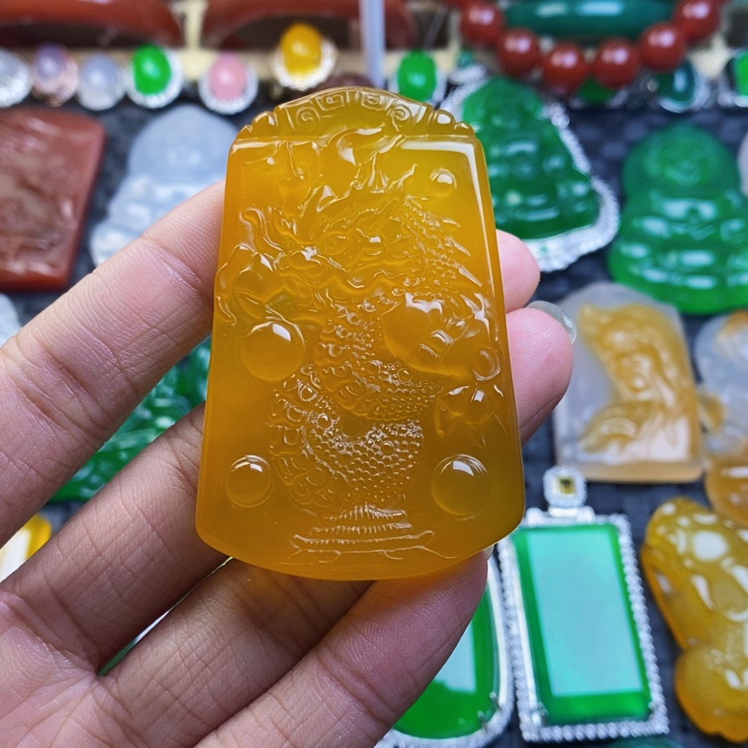 西***烈玛瑙/玉髓未镶嵌颈饰