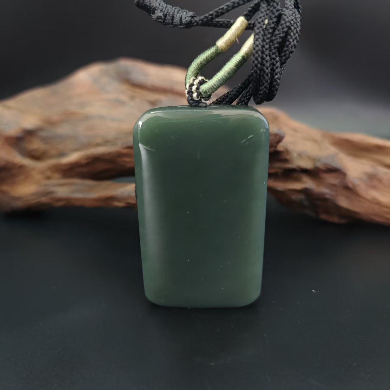 Q和田玉无事牌吊坠1767