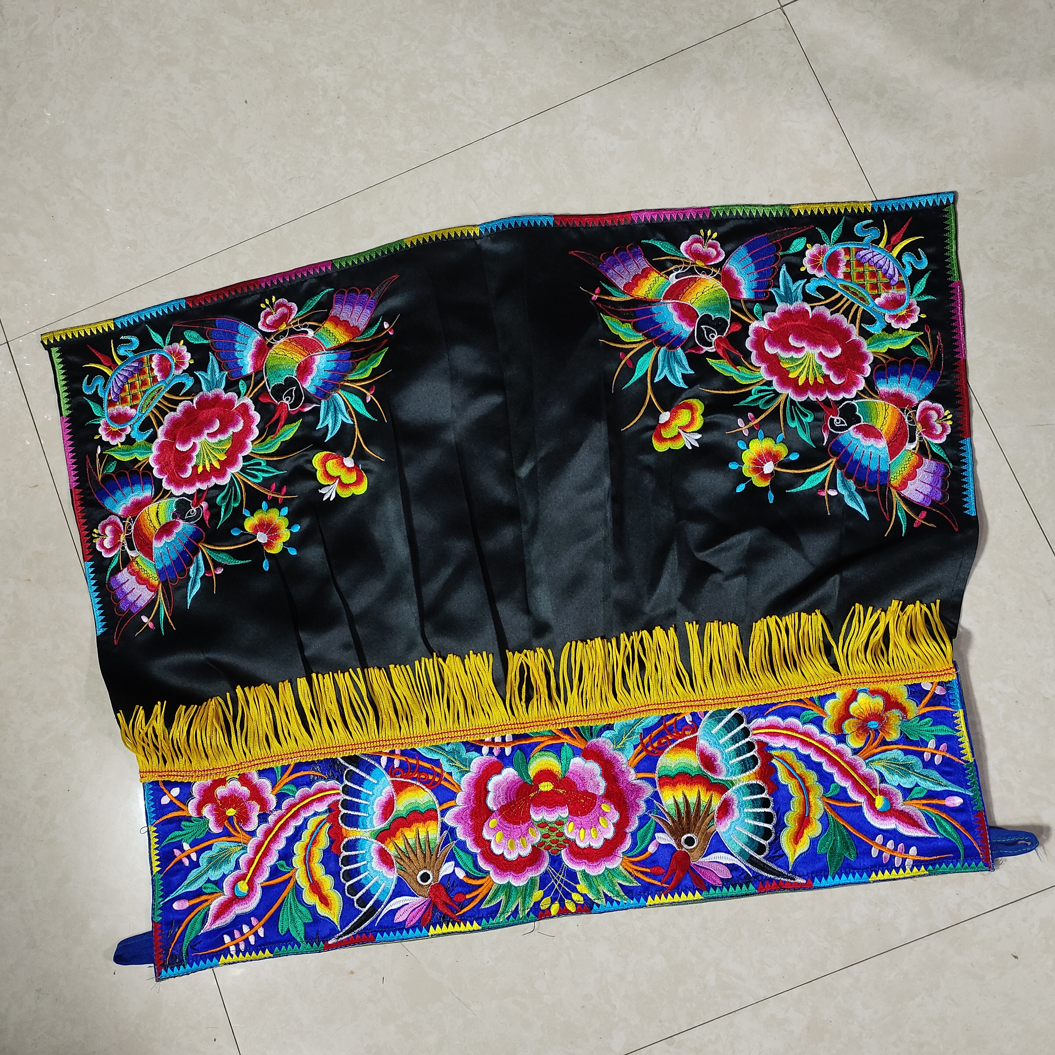 新衣裳民族服装刺绣经典围腰