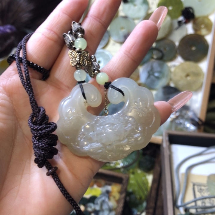 岫玉岫玉挂件未镶嵌