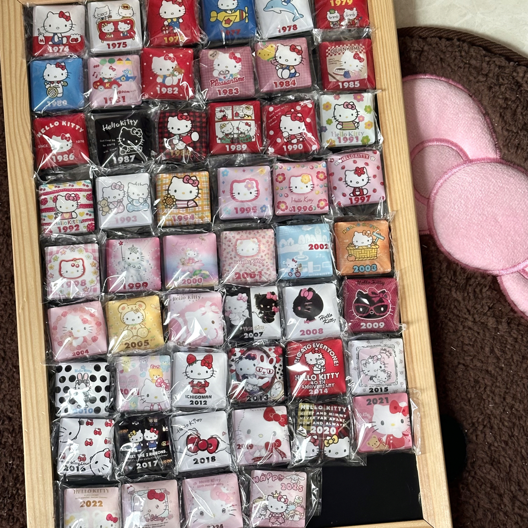 【备注编码】可爱kitty年份冰箱贴