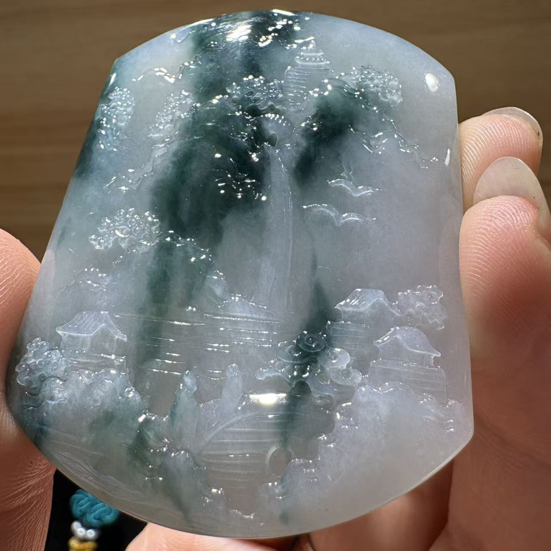 缅甸A货翡翠飘花意境山水牌