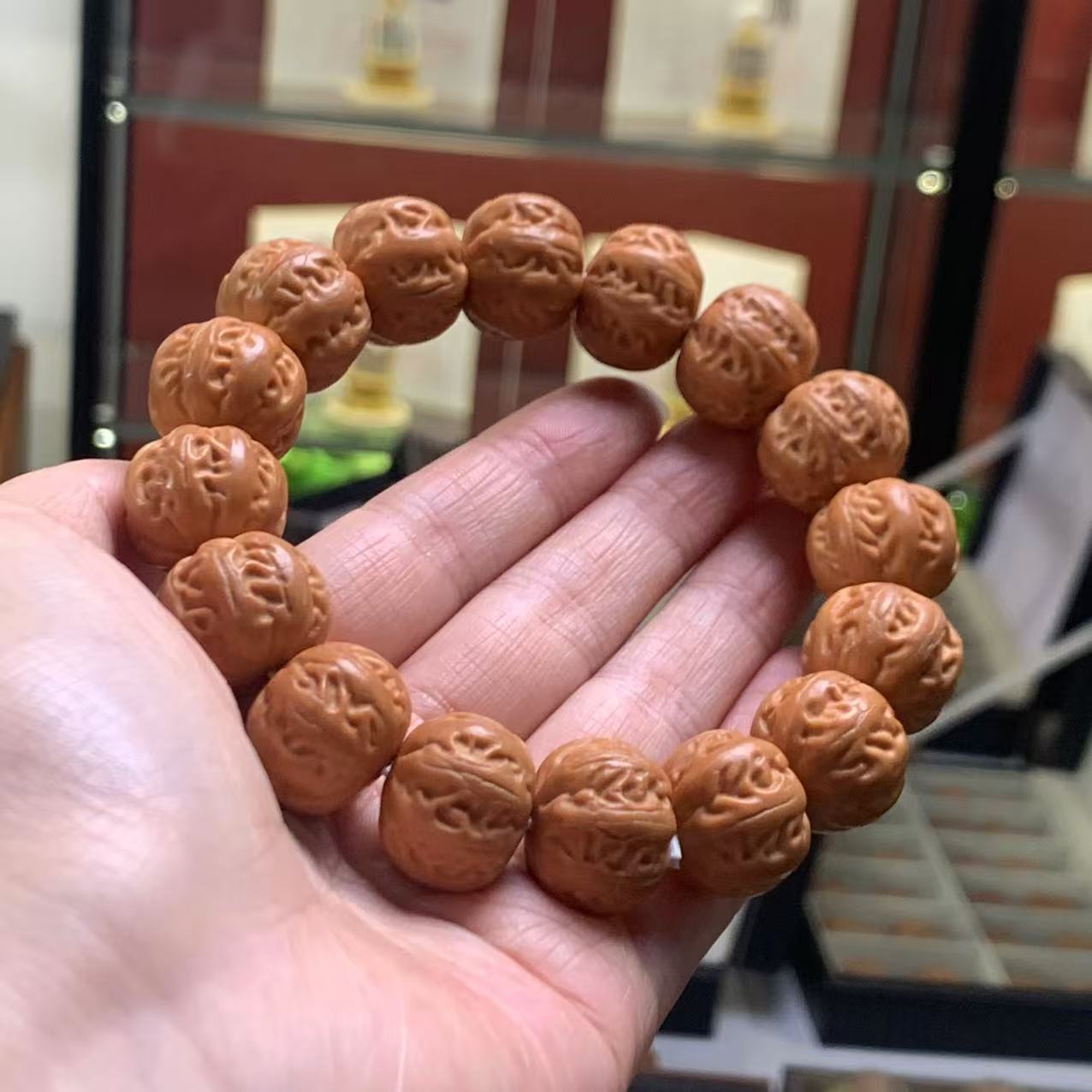 飞碟粗筋京八棱15-16左右猴头核桃精工手串L