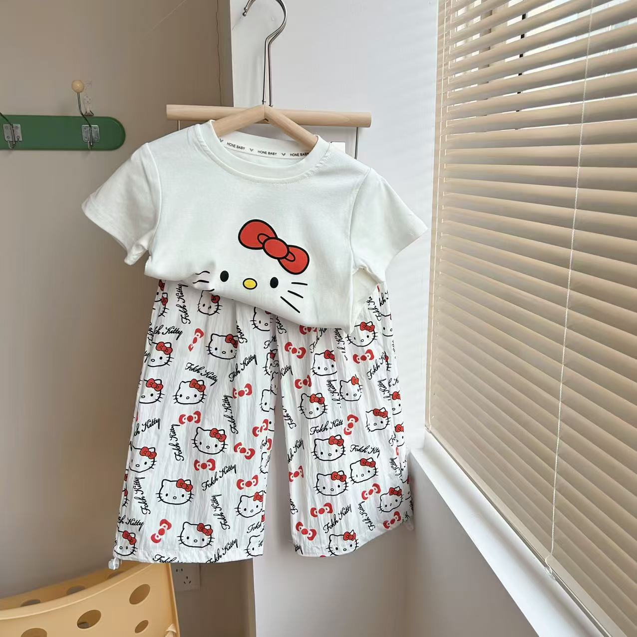 T303 女童 女宝宝 夏季 纯棉 套装 两件套 T恤 工装裤 套装 洋气