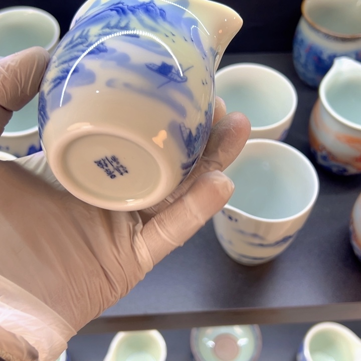 瓷片白青花山水公道杯全品