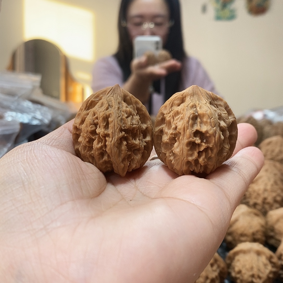 吊坠桃核红雀 33+