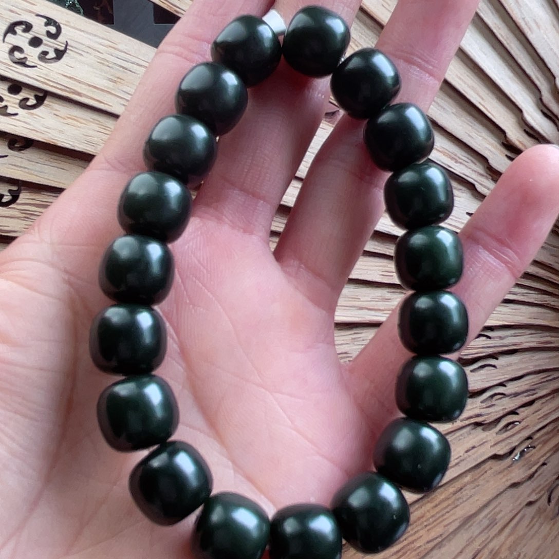 和田玉手串未镶嵌沙枣10.11老型