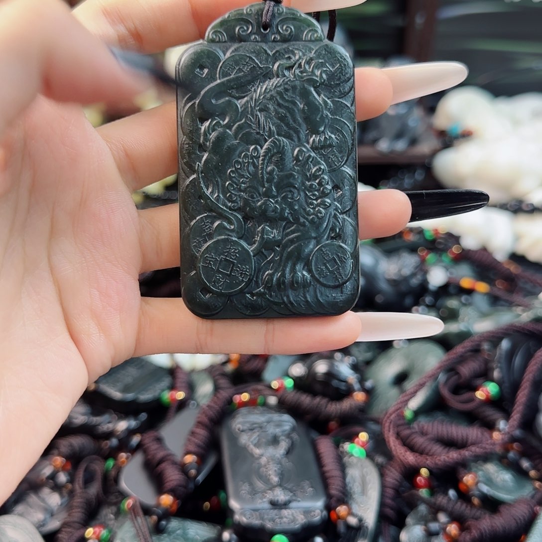 未镶嵌和田玉挂件