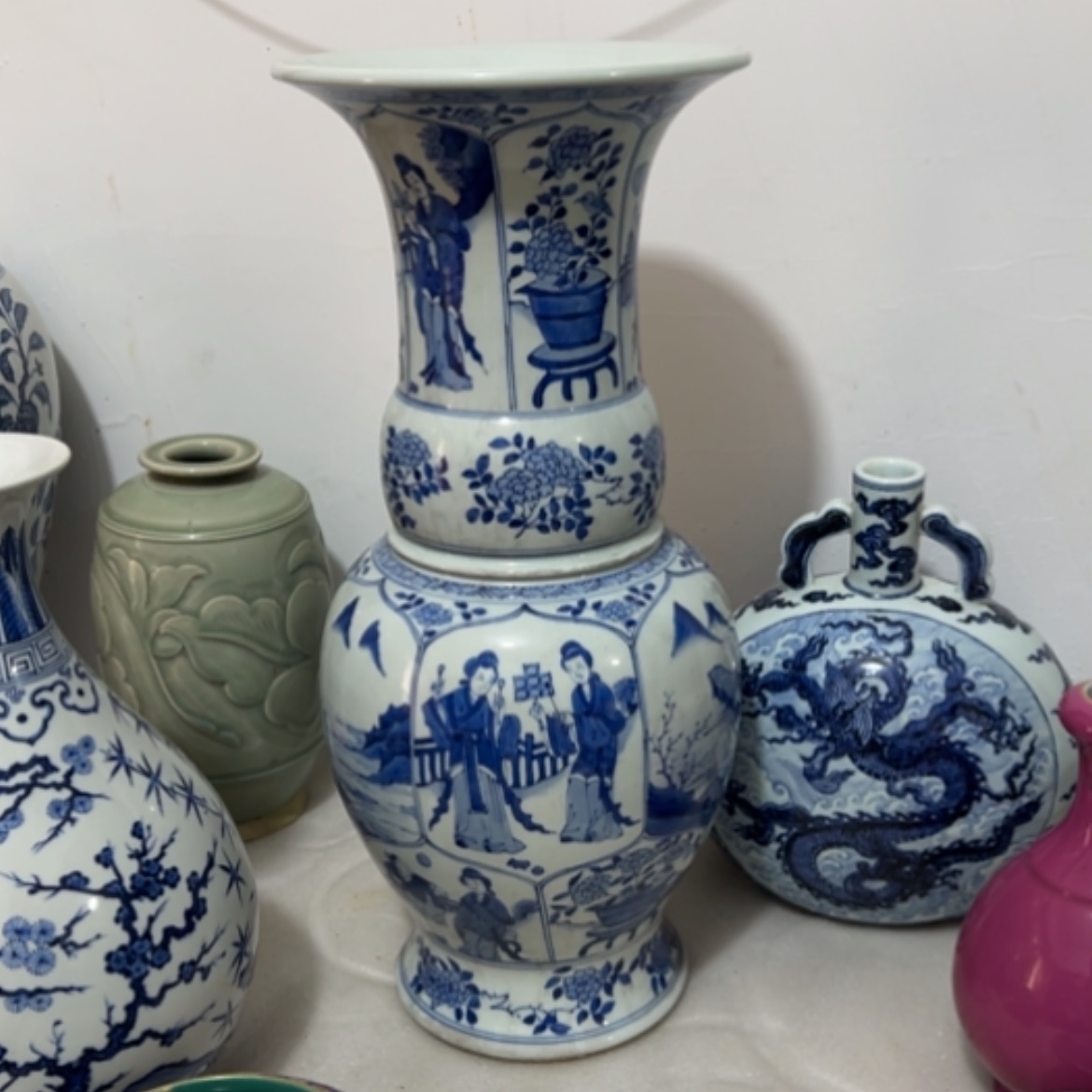 【闪购商品】翠毛蓝青花凤尾尊