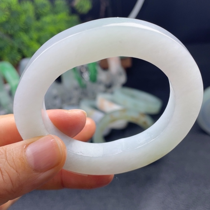 定制翡翠不退不换未镶嵌