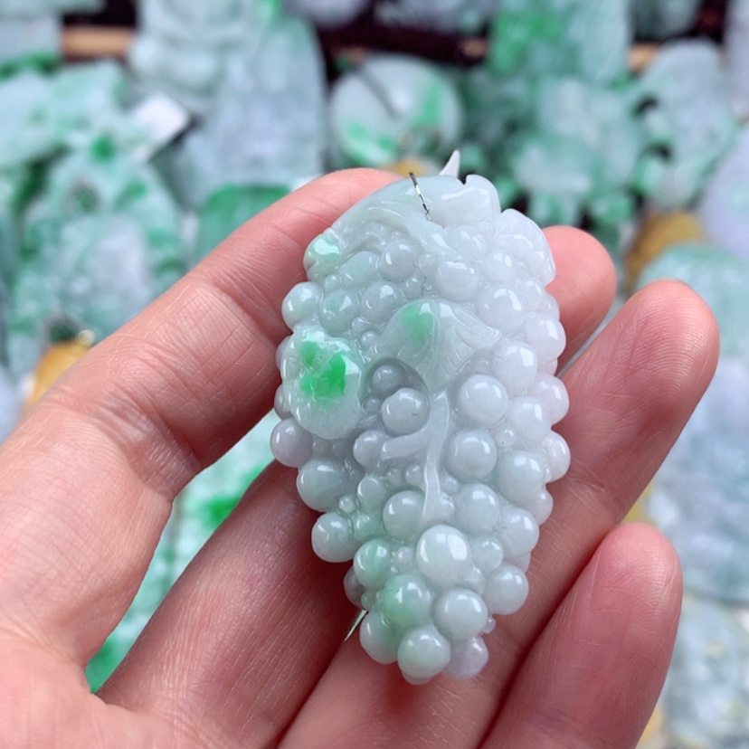 【闪购商品】翡翠吊坠(不含链)未镶嵌