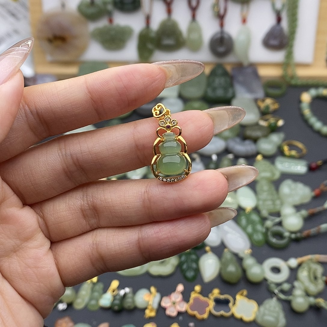 和田玉吊坠(不含链)银S925镶嵌