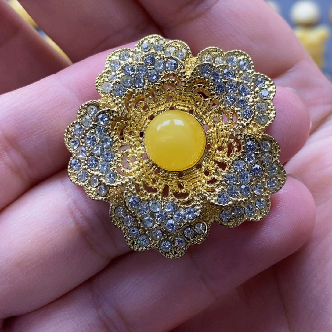 琥珀珠宝奇石未镶嵌