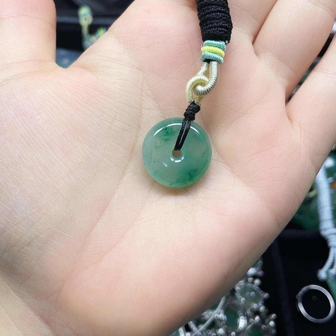 石英质玉未镶嵌吊坠(不含链)