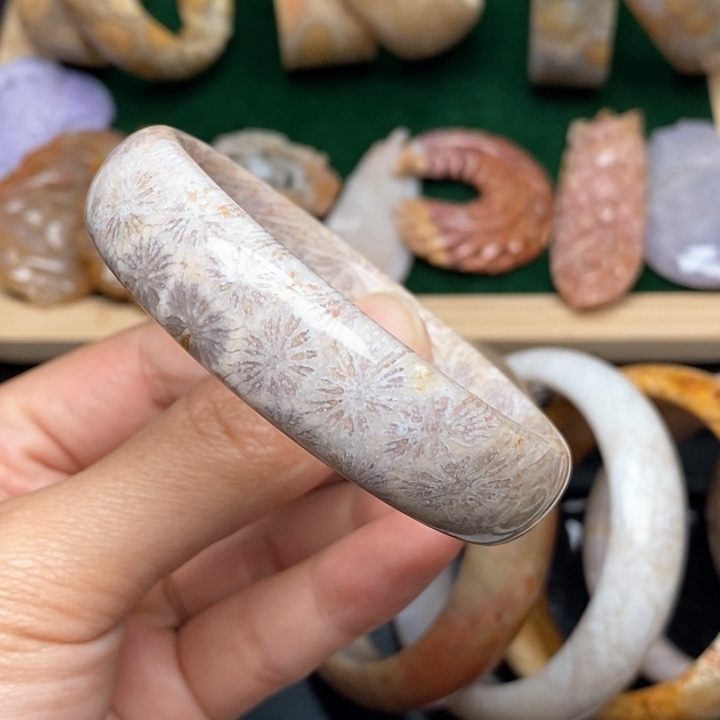 硅化珊瑚（珊瑚玉）手镯未镶嵌53.2