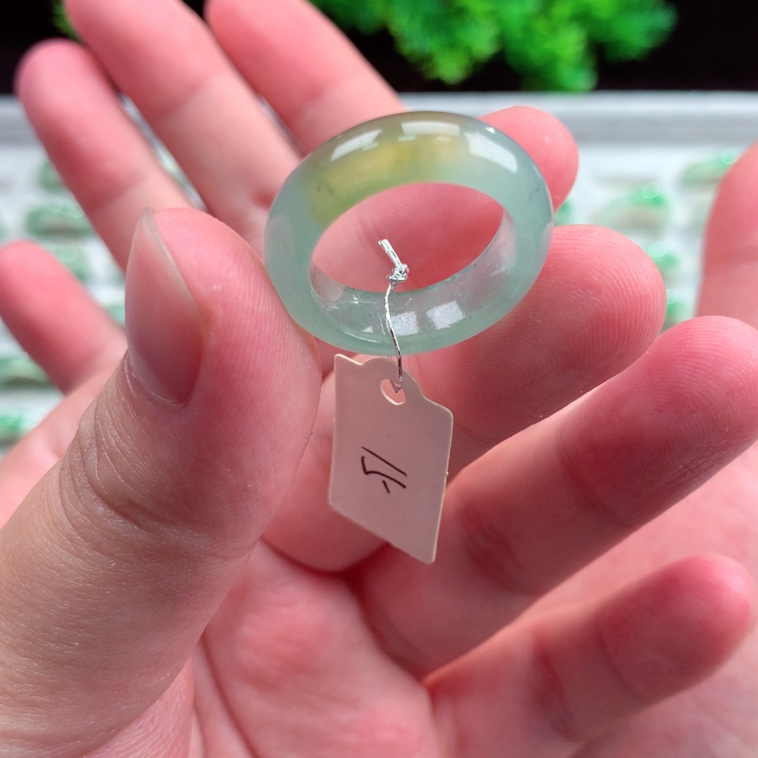 未镶嵌戒指翡翠天然