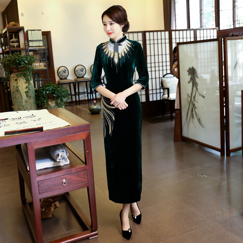 春秋冬手工钉珠长款金丝绒旗袍大码婚宴复古高档旗袍喜婆婆礼服
