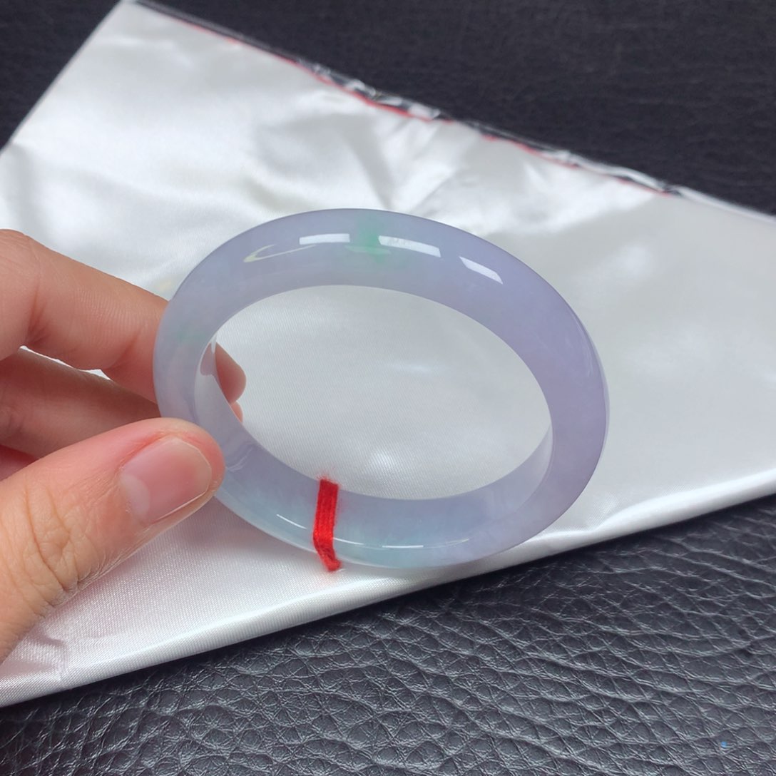 翡翠手镯（贵妃镯）未镶嵌