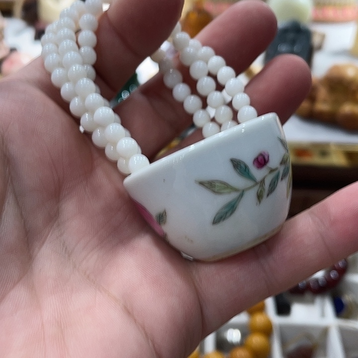 瓷片精致雕刻工艺