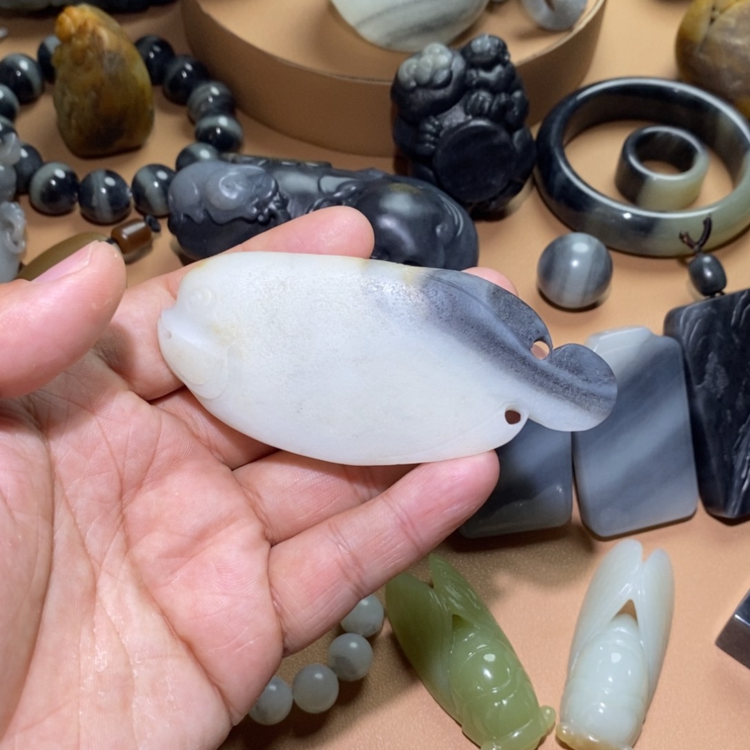 未镶嵌和田玉把件最*