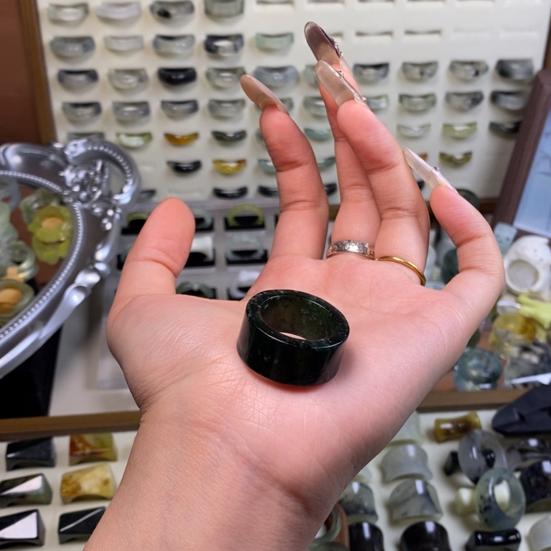 嘉***云蛇纹石玉未镶嵌戒指