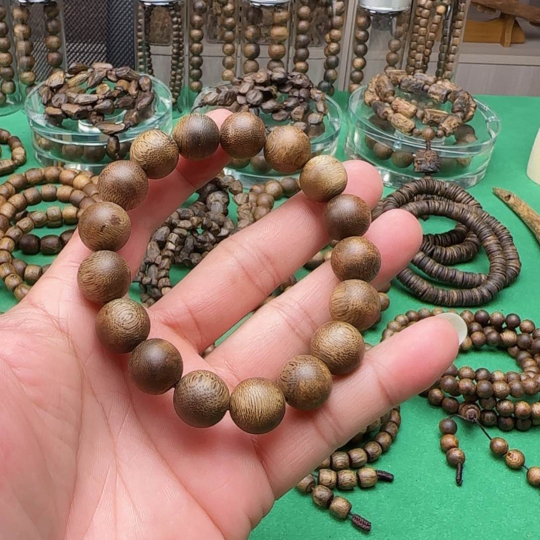 沉香手串海南白棋