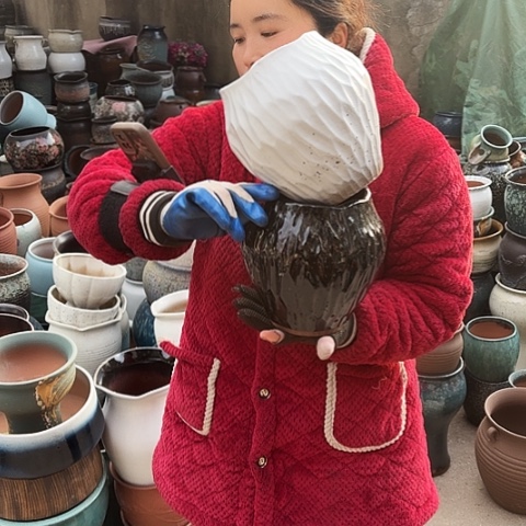 口14高20瑕疵盆子。 