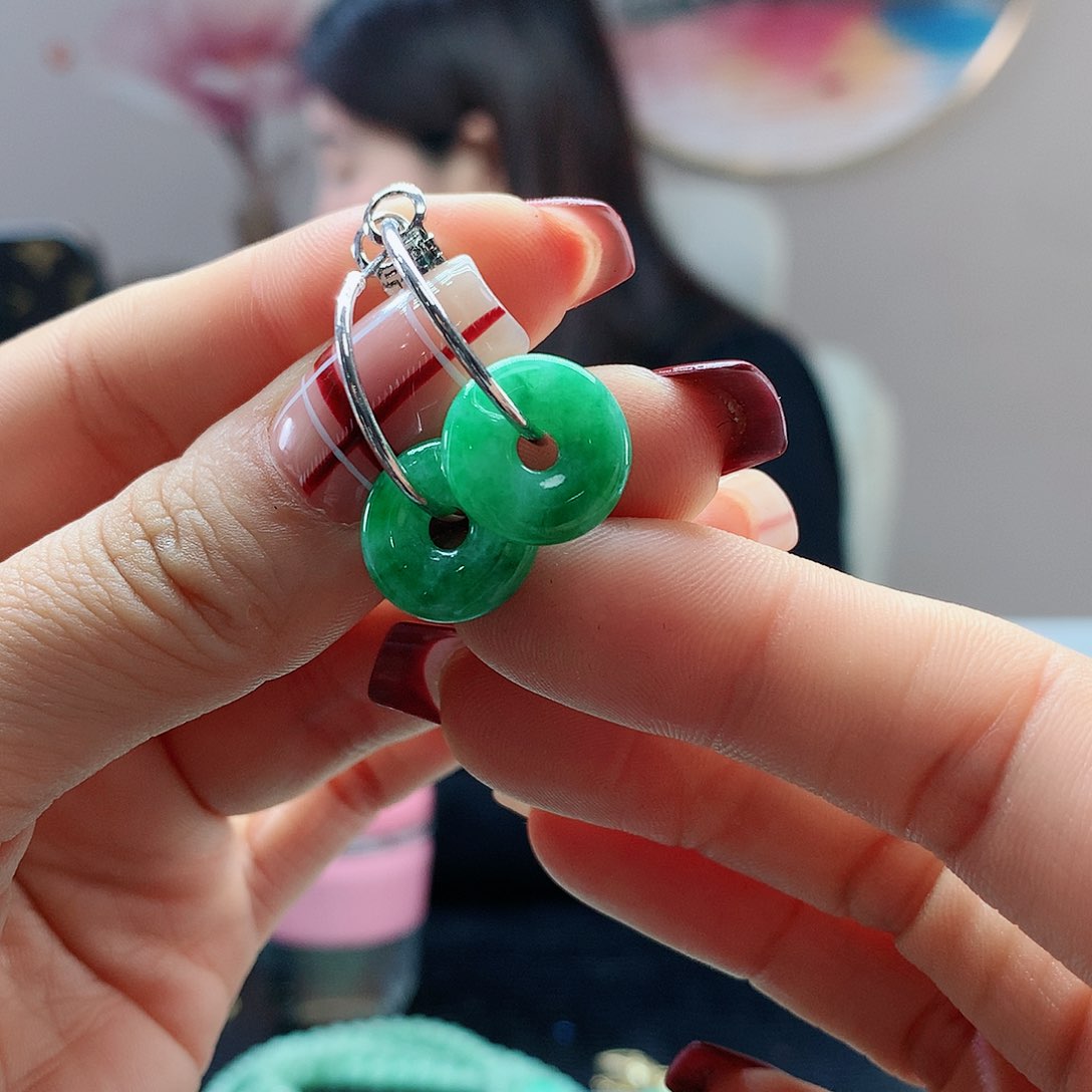 【闪购商品】翡翠耳饰未镶嵌，