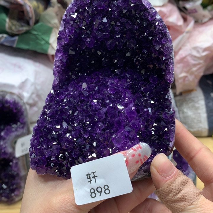 紫晶乌拉圭紫水晶摆件未镶嵌