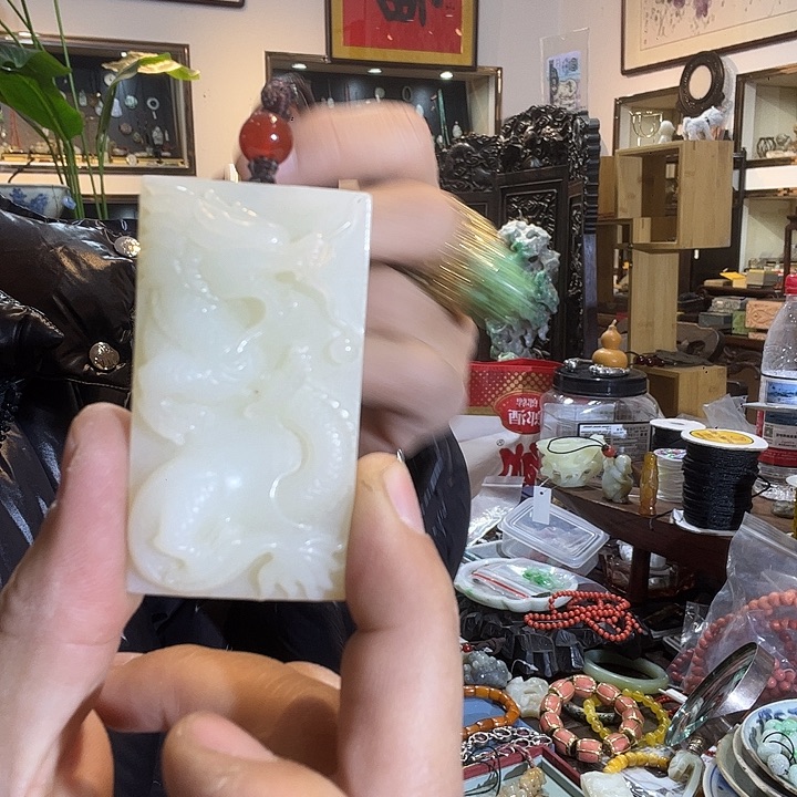 和田玉（糖玉）未镶嵌颈饰