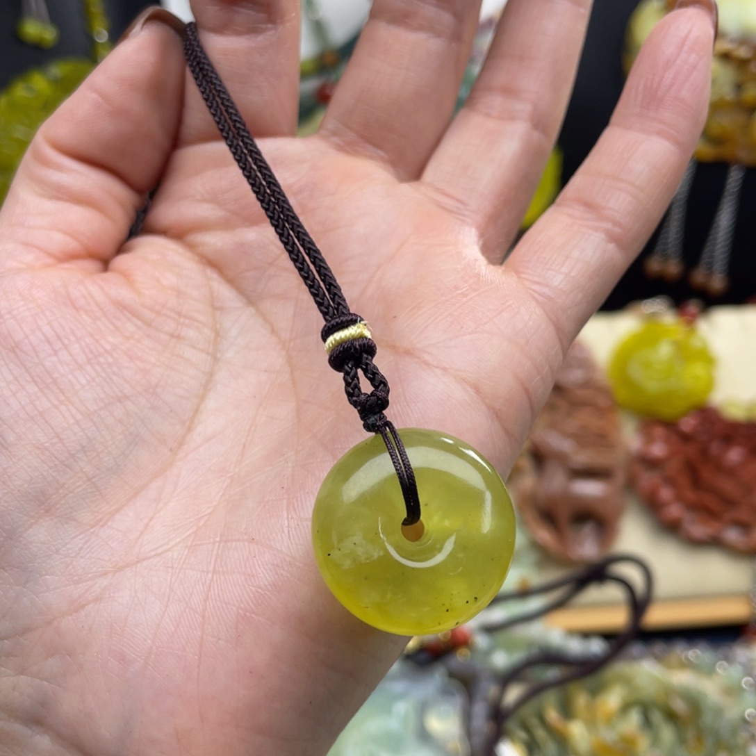 未镶嵌岫玉项链8888