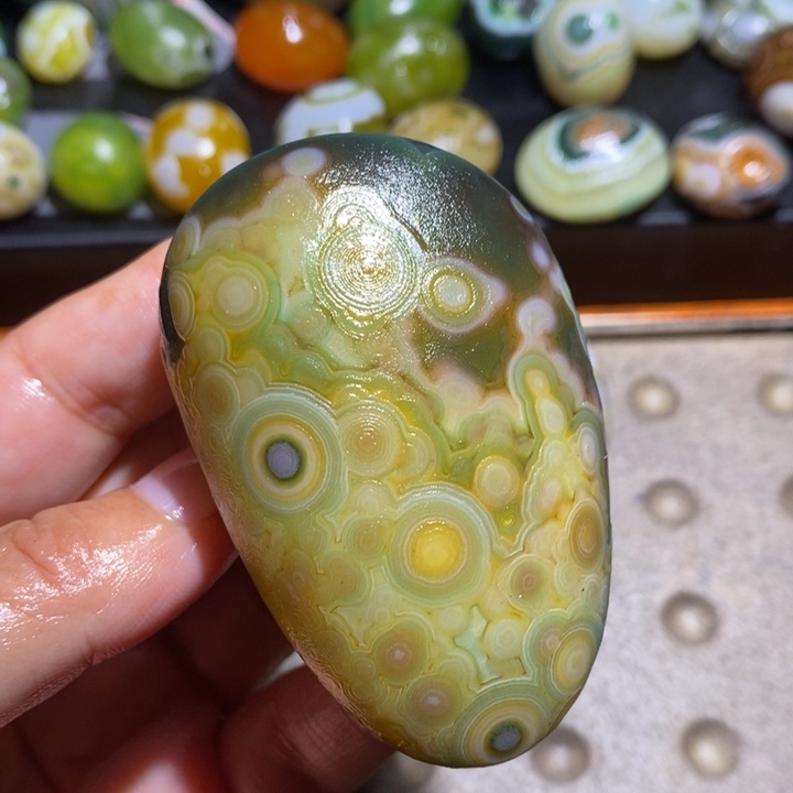 玛瑙/玉髓未镶嵌珠宝半成品