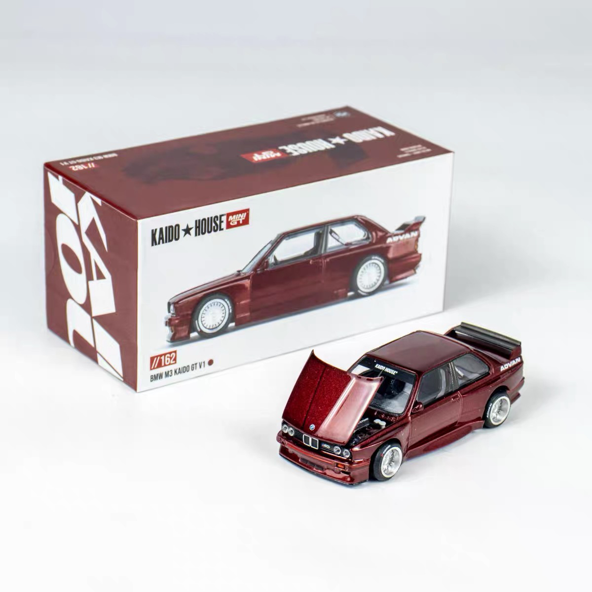 现货 MINIGT 1:64 宝马BMW M3 E30 Kaido 合金开盖 汽车模型